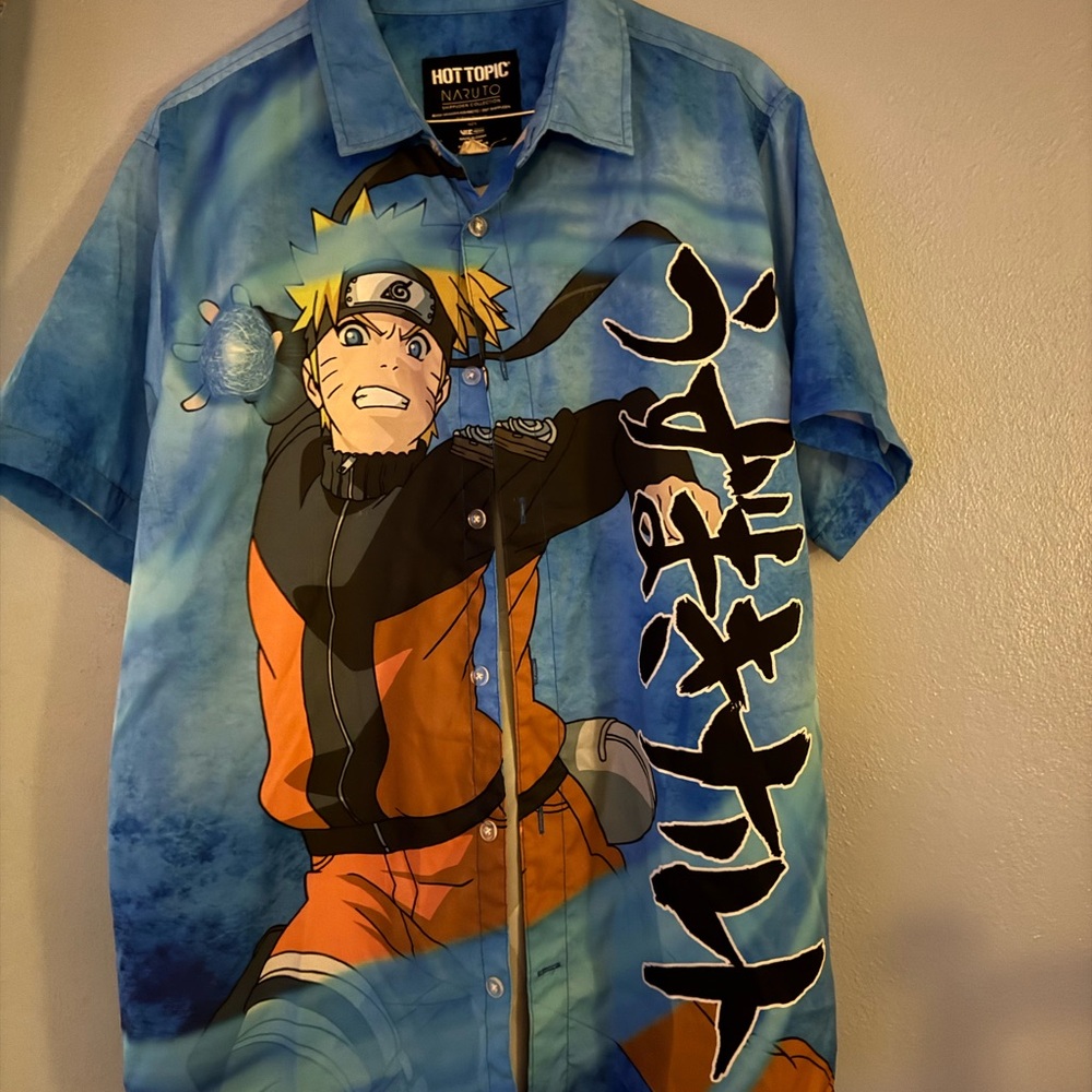 Hot Topic Blue and Orange Naruto Men's Shirt